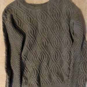 Women’s sweater